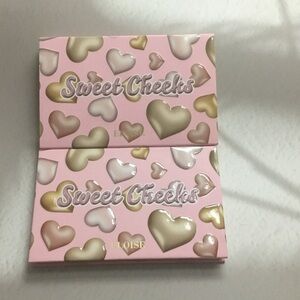 Eloise Sweet Cheeks Blush Palette - Pink and Gold